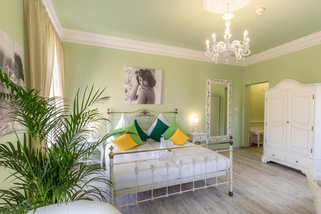 Grande Albergo Giancarlo Weimar  Room photo