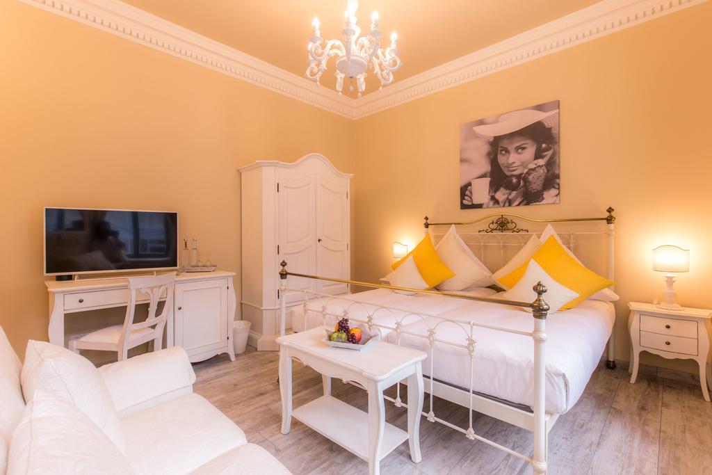 Grande Albergo Giancarlo Weimar  Room photo